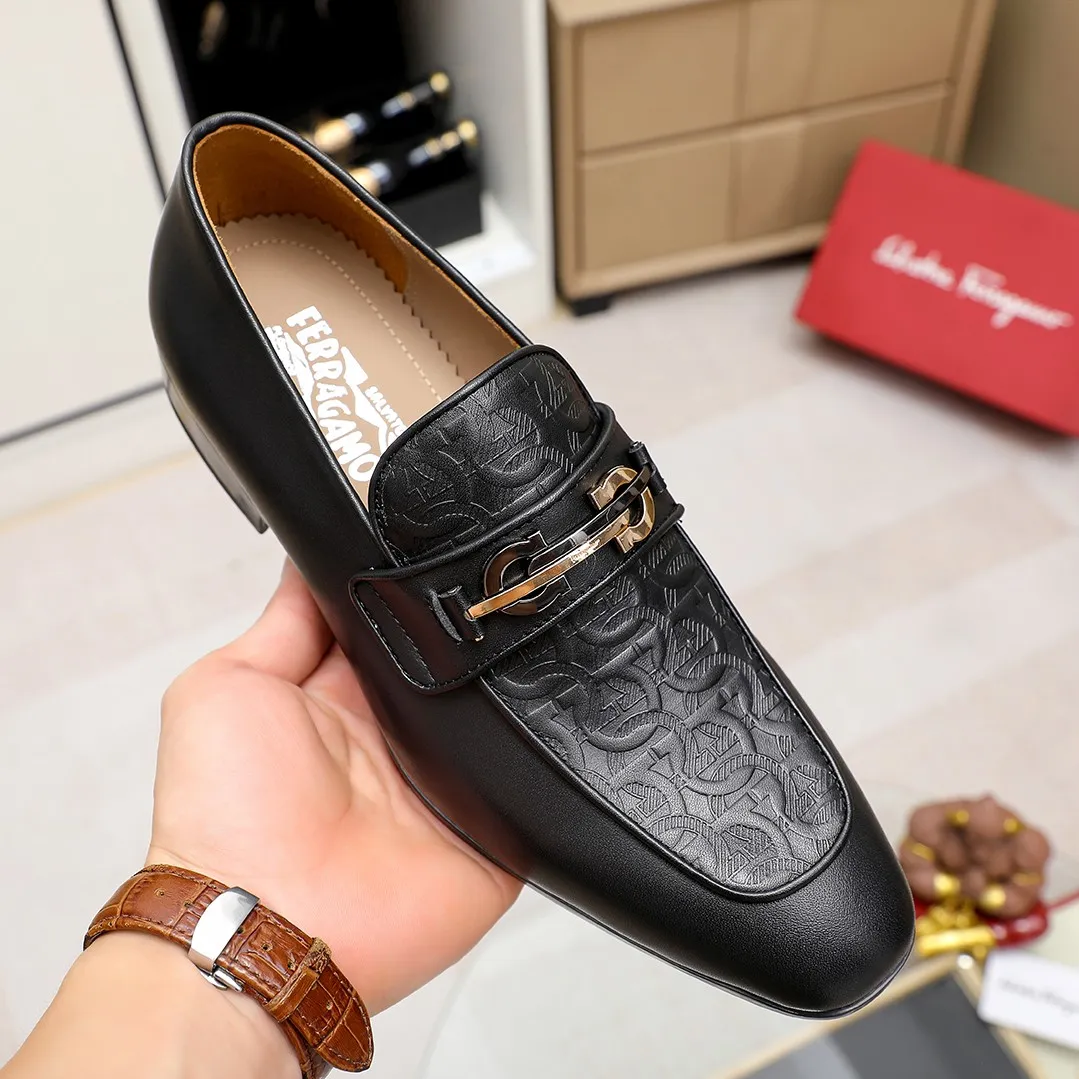 Men's shoes 💰600 🕷🕷🐂【Ferragamo】 Popular fashionable casual shoes🇨🇳Official website counter 1:1 production, original mold opening💯Good quality can be seen, imported high-end first-layer pebbled calfskin, water-dyed🐂leather lining🌿very clear texture, high-quality waterproof, non-slip and wear-resistant outsole🎋high quality and low price, truly handmade🍓, 2 colors available! Code number 38-44 (45. To be customized)